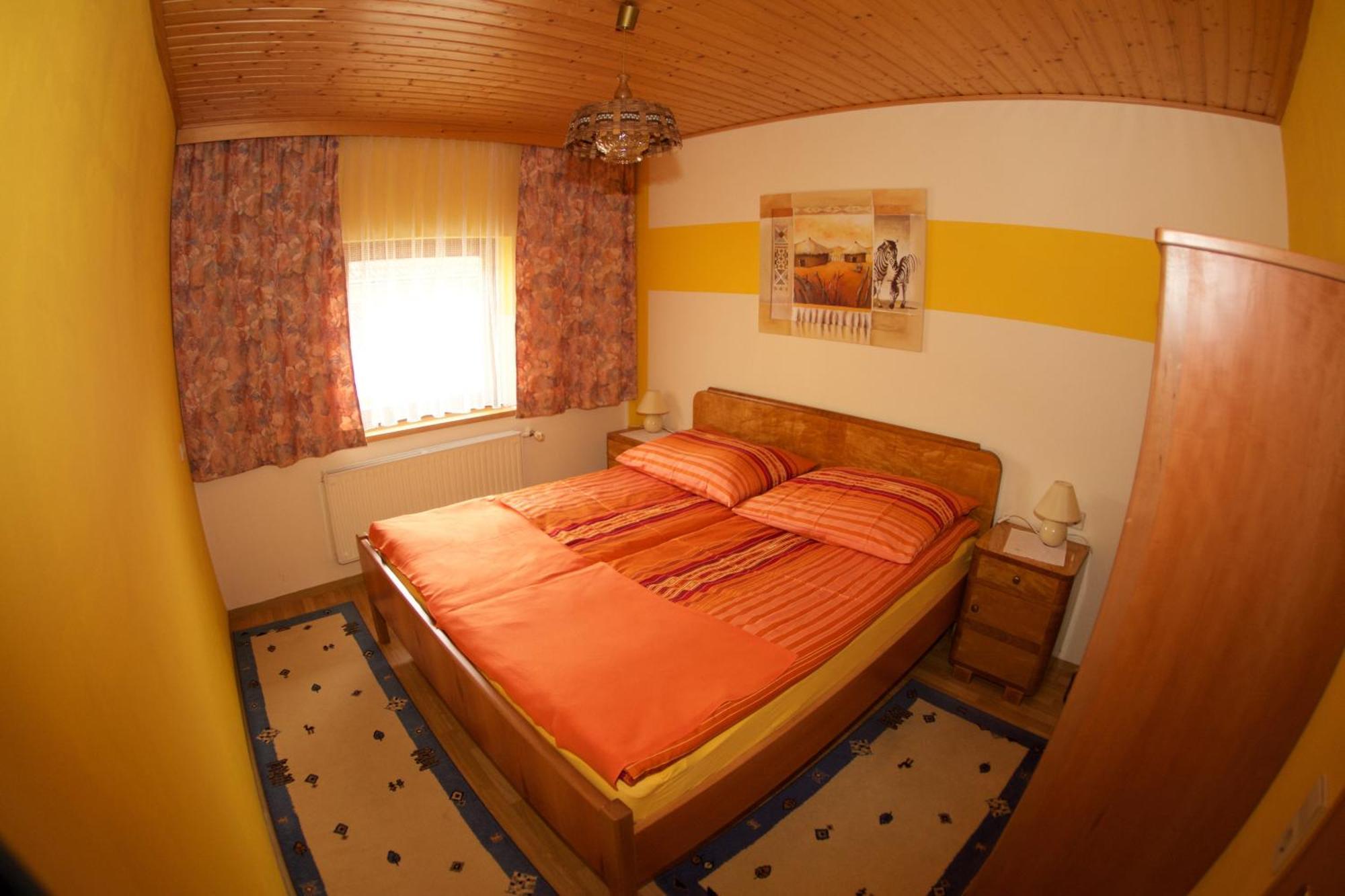 Haus Stoeffler Appartement Reisach Buitenkant foto