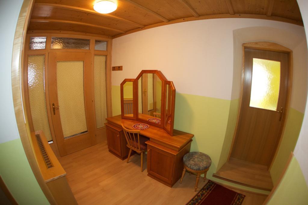 Haus Stoeffler Appartement Reisach Kamer foto