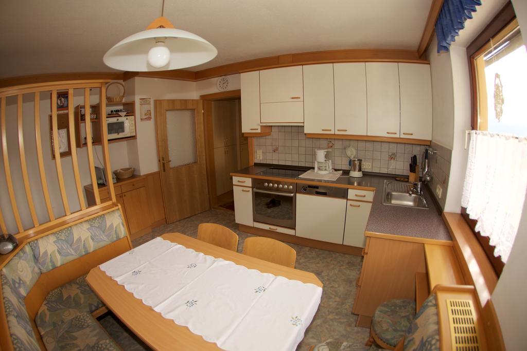 Haus Stoeffler Appartement Reisach Kamer foto