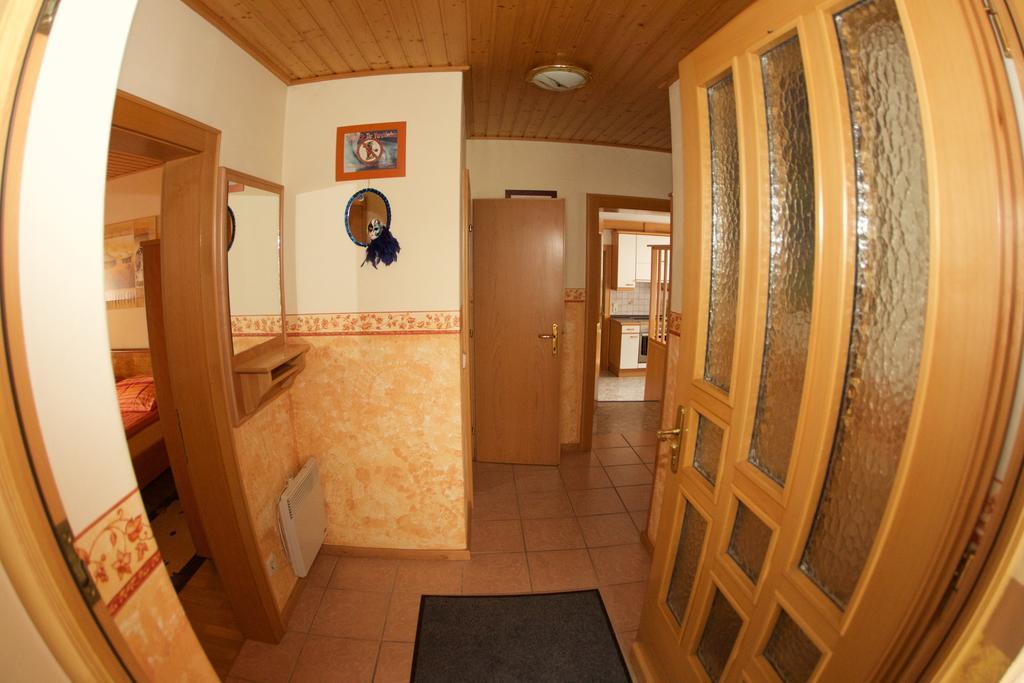 Haus Stoeffler Appartement Reisach Kamer foto